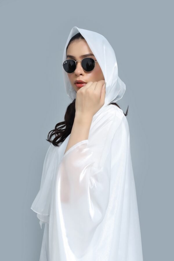 White Abaya - Image 3